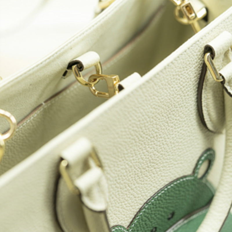 Leather Sewing Pattern: OnToGo Inspired Tote (DIY PDF Pattern) DWIPDFZS056